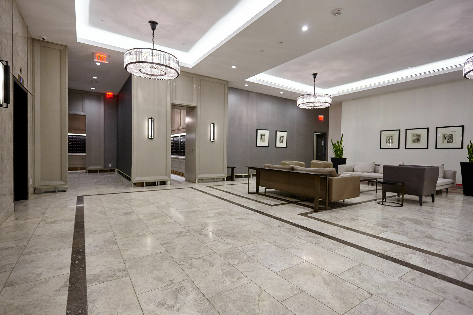 Atlas Suites - Yorkville Furnished Apartments 多伦多 外观 照片