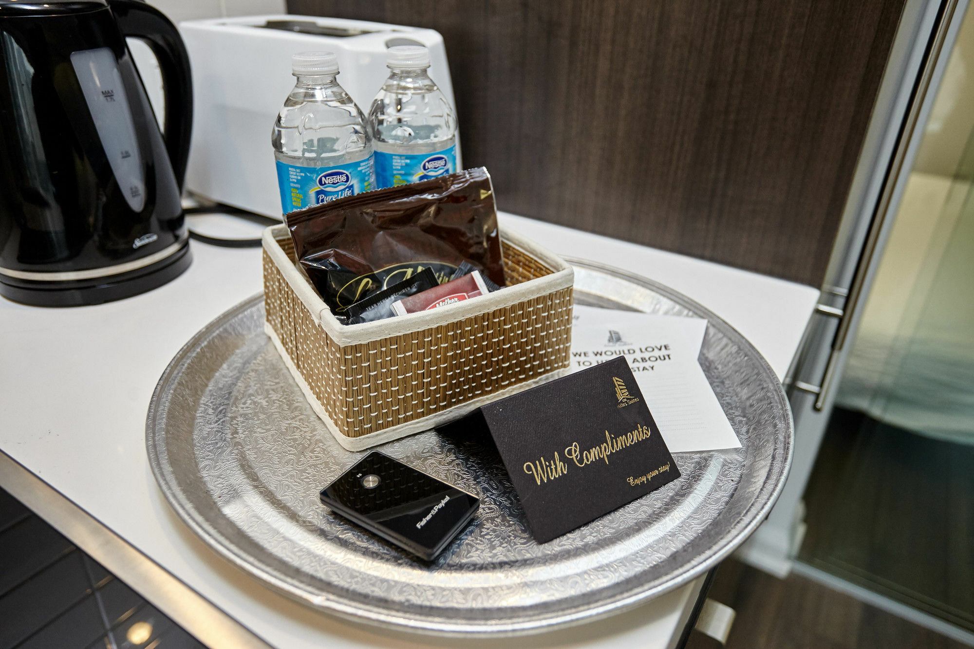 Atlas Suites - Yorkville Furnished Apartments 多伦多 外观 照片