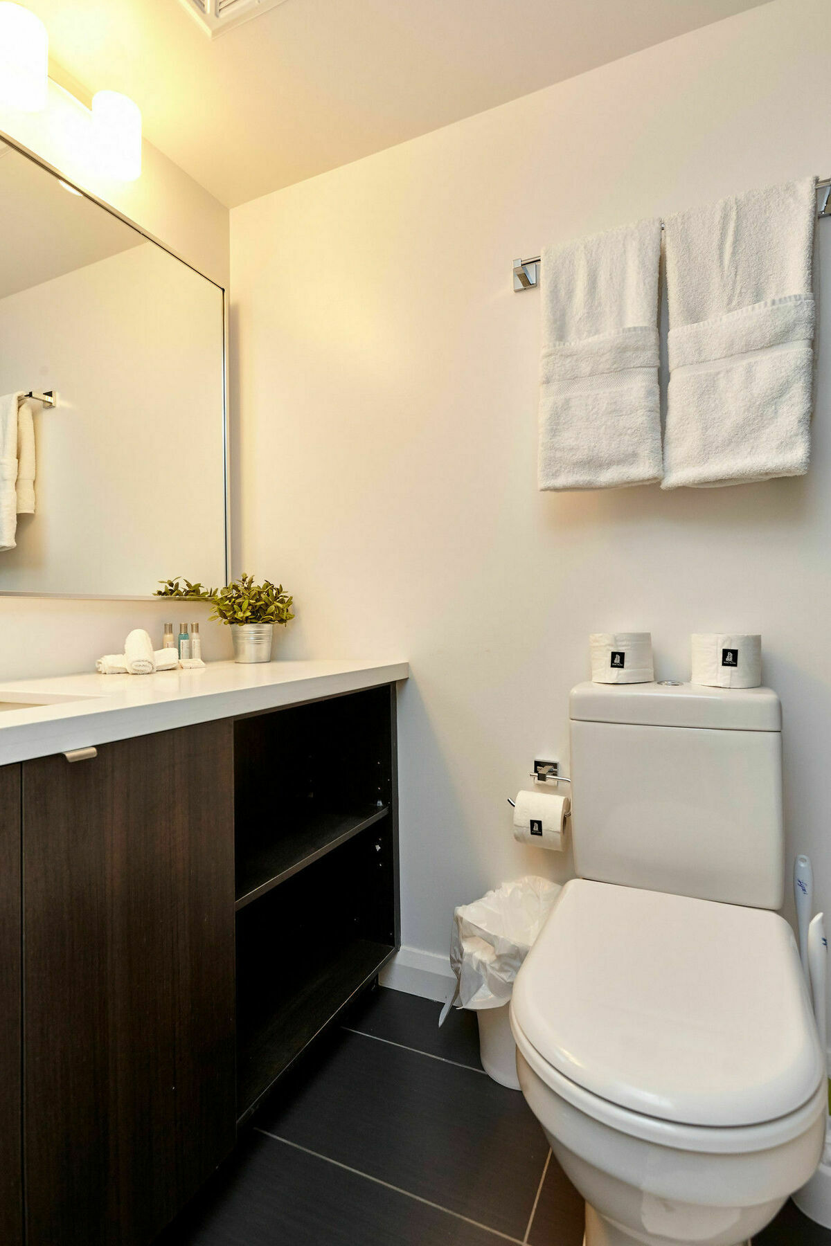 Atlas Suites - Yorkville Furnished Apartments 多伦多 外观 照片