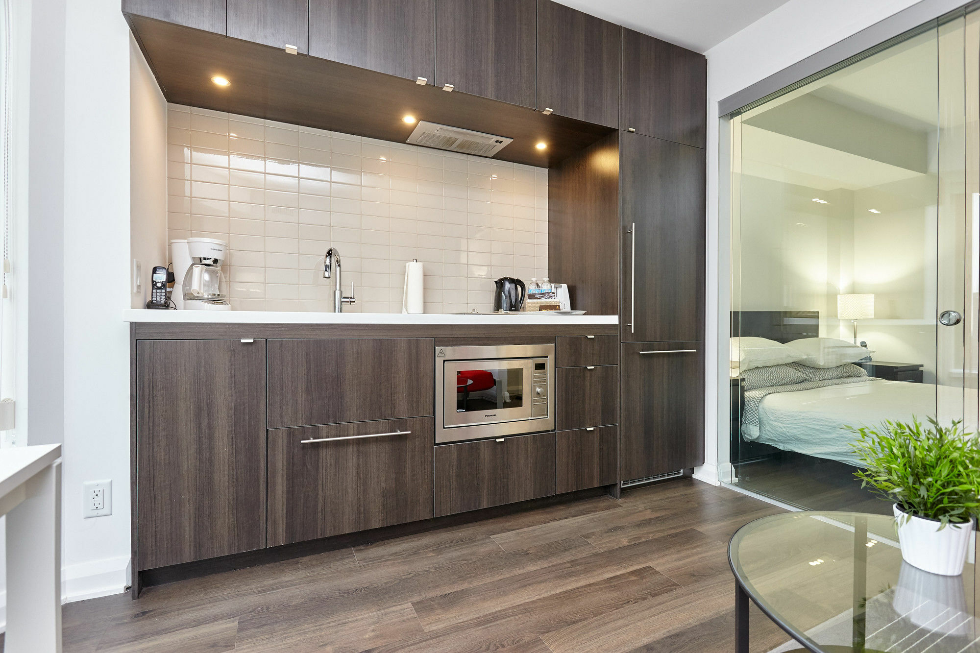 Atlas Suites - Yorkville Furnished Apartments 多伦多 外观 照片